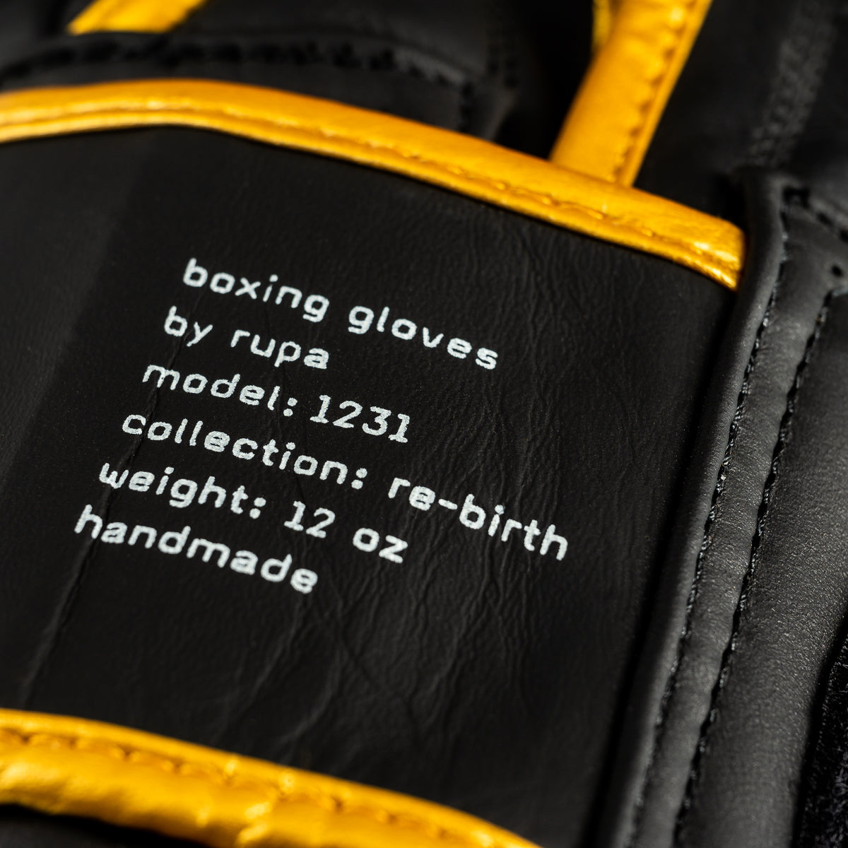 RUPA 1231 I Jet Black / Gold I Boxing Gloves